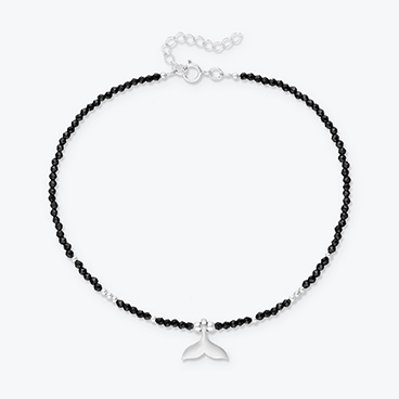 Nákotník Ploutev ze stříbra a černého spinelu se stříbrnými korálky - Ag925