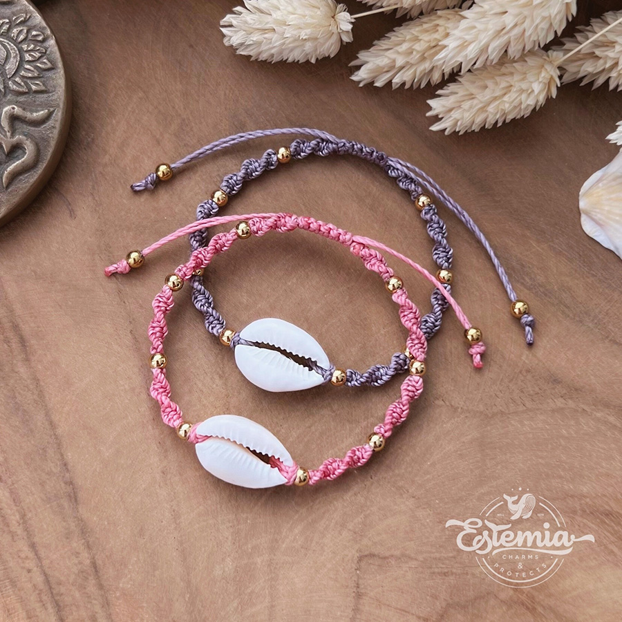 Šňůrkový shamballa náramek s kauri mušlí tyrkysový