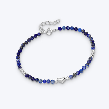 Minerální náramek z broušeného lapis lazuli se stříbrným srdíčkem a korálky - Ag925