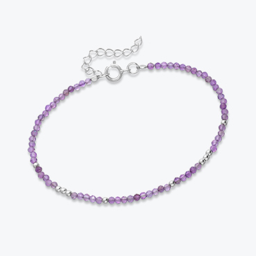 Minerální náramek z broušeného ametystu se stříbrnými korálky - Ag925