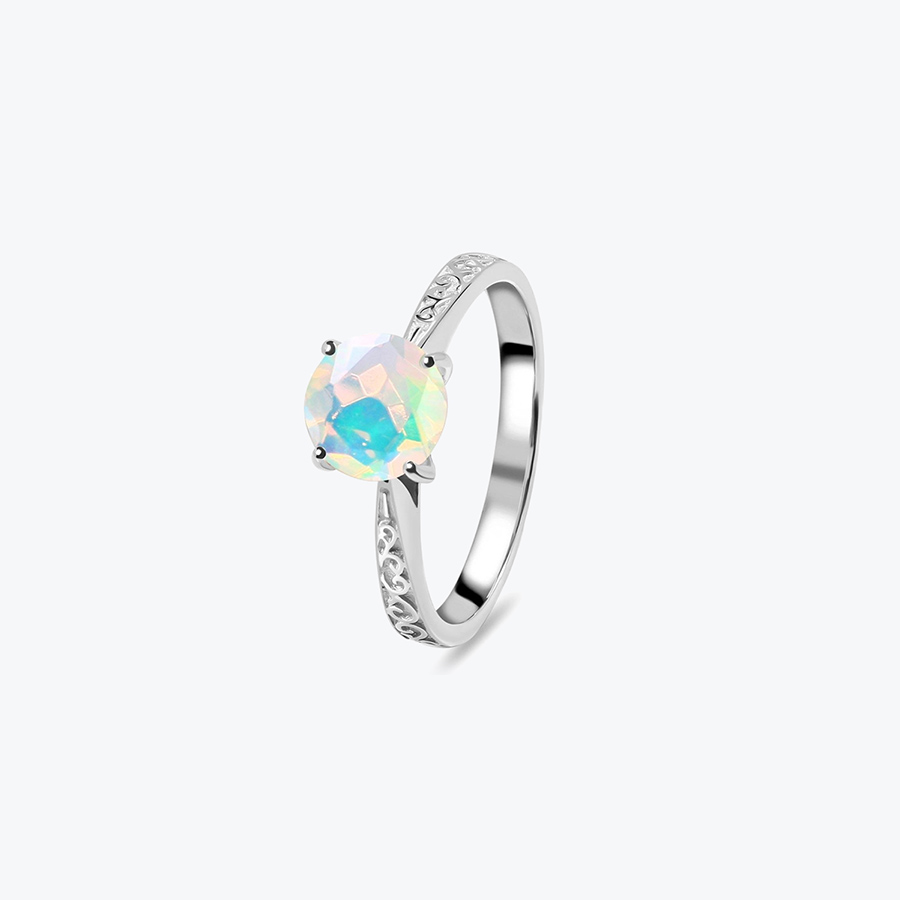 Stříbrný zásnubní prsten s pravým opálem a ornamenty - Ag925