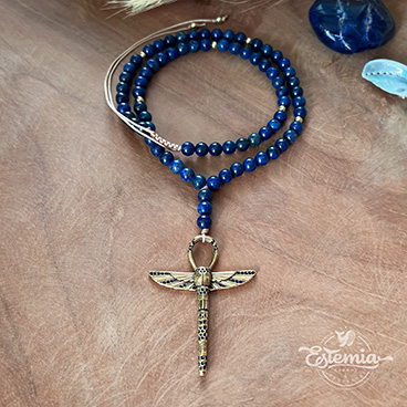 Růženec do auta z lapis lazuli, s vážkou Ankh z chirurgické oceli