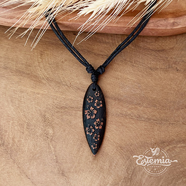 Dřevěný náhrdelník Surf s ibiškem