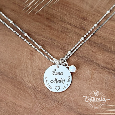 Dvojitý stříbrný řetízek s gravírováním jmen dětí, datumů narození, srdíčkem a perlou na přání - Ag925