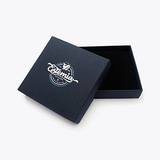 Dřevěný náhrdelník Gekon